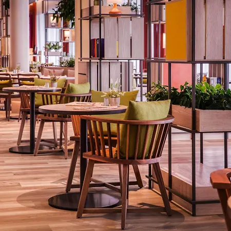 מלון Intercityhotel