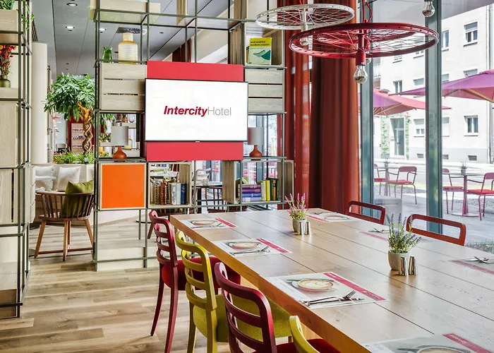 Intercityhotel Отель 4*