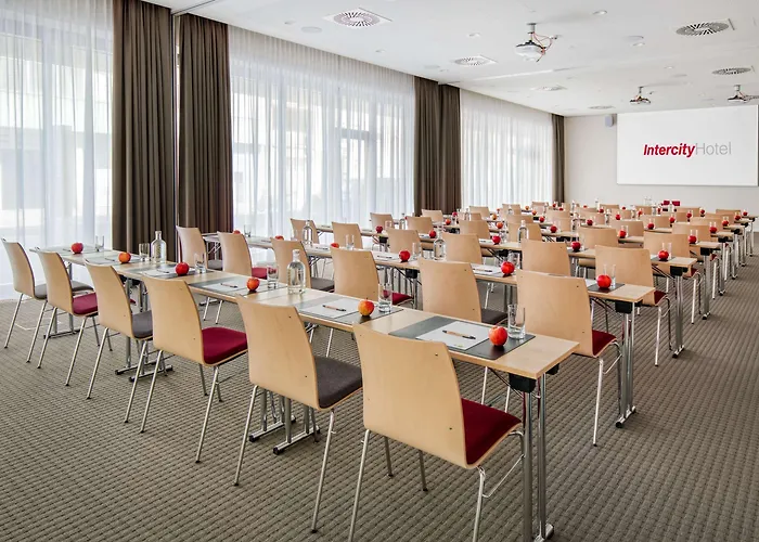 Intercityhotel Отель Грац