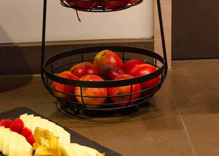 Отель Intercityhotel 4*