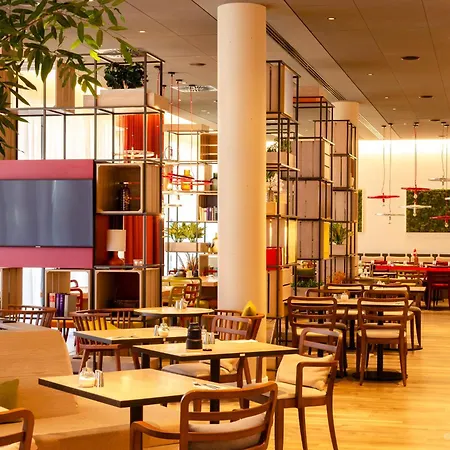 Intercityhotel Готель