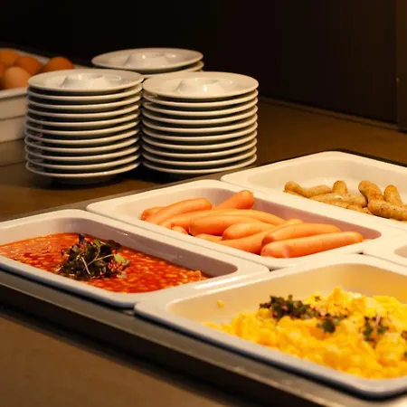 Hotel Intercityhotel 4*