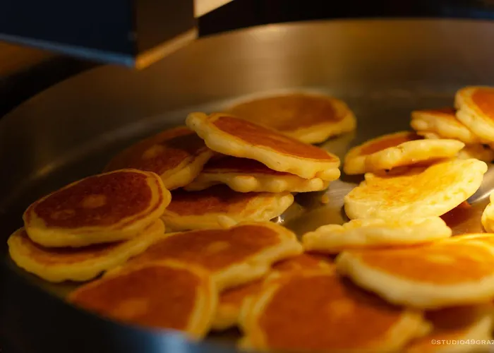 Intercityhotel Готель 4*